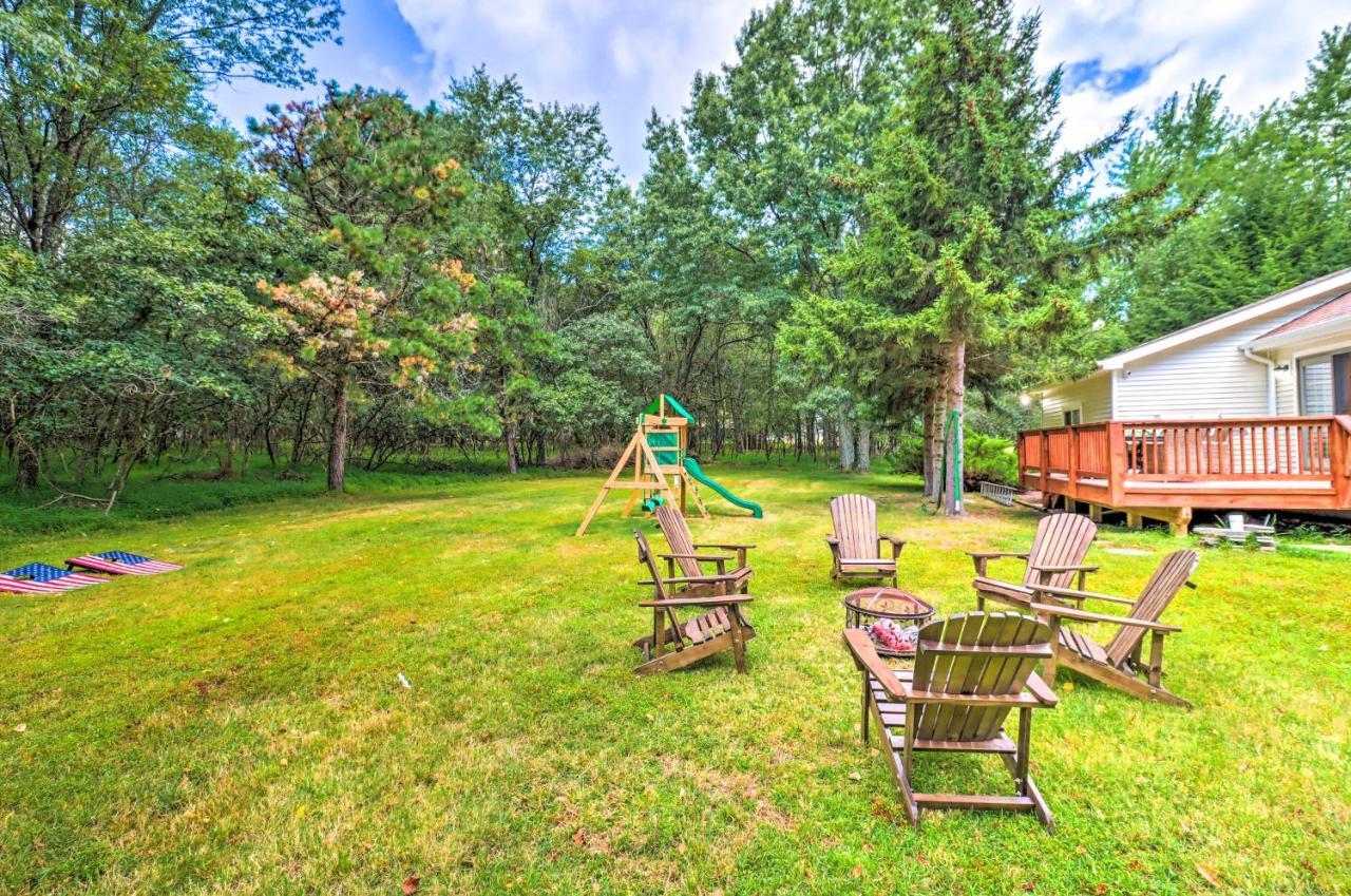 Cottage, Walk To Wolf Run Lake! Ferienhaus *