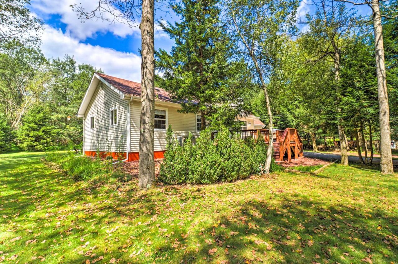 Cottage, Walk To Wolf Run Lake! Ferienhaus *
